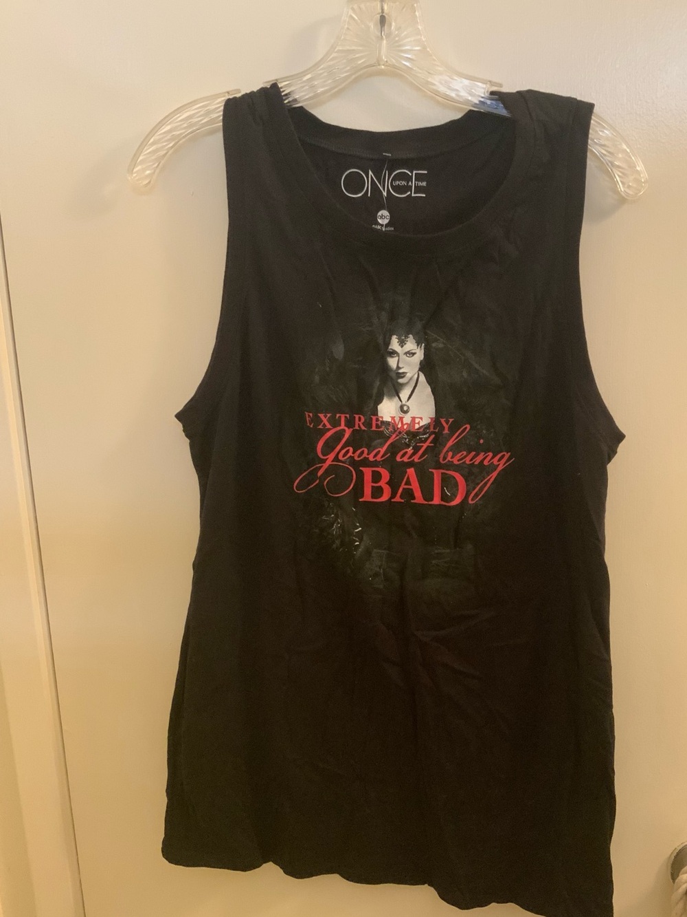 Disney/ONCE Evil Queen Black Sleeveless Graphic Tee with Red Text